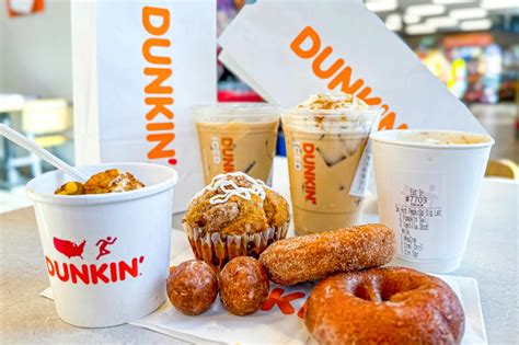 dunkin donuts breakfast lunch.